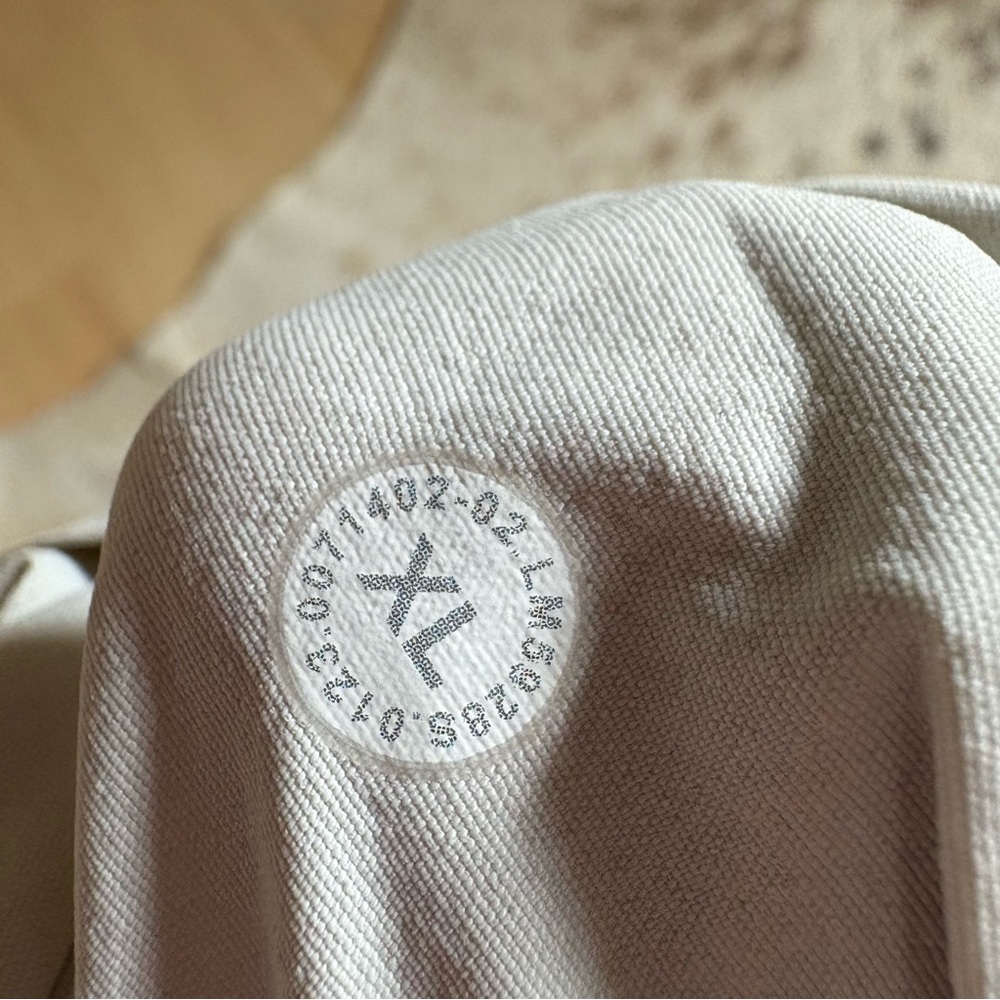 lululemon athletica Cream Joggers - Picture 7 of 7